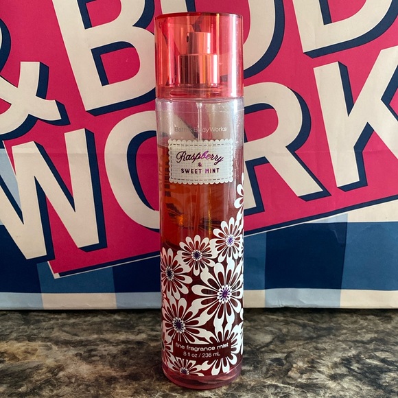 Bath & Body Works Raspberry & Sweet Mint - Picture 3 of 4